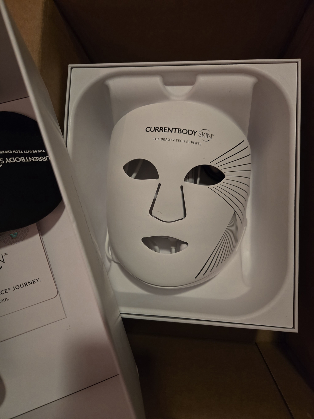 CURRENTBODY Red LED Face Mask Series 2